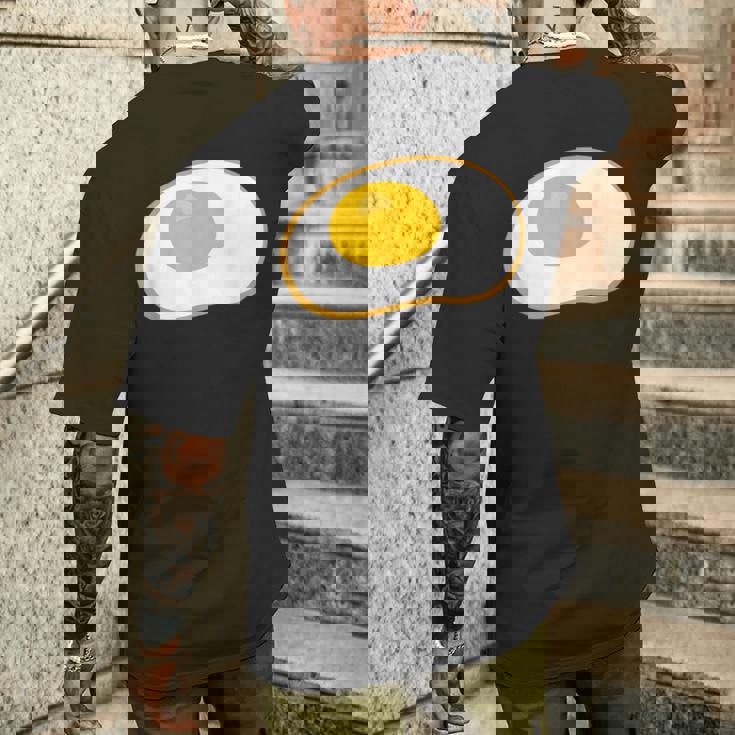 目玉焼き 漫画 カワイイ オタク ブランチ 料理 面白い メンズTシャツ バックプリント 彼への贈り物