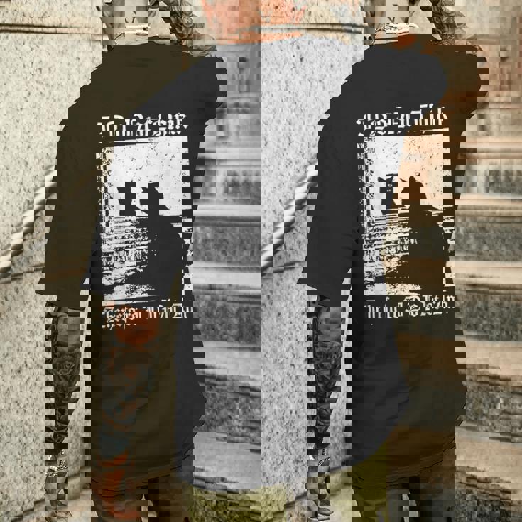 私はそうは思わないから黒猫は哲学者じゃない メンズTシャツ バックプリント 彼への贈り物