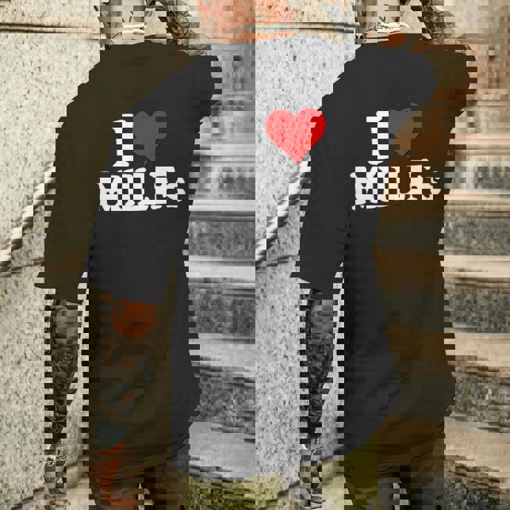 私は熟女が大好きです熟女が大好きです メンズTシャツ バックプリント 彼への贈り物