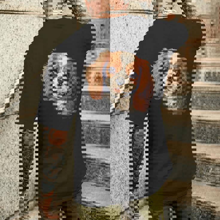 素敵で面白い覗き見犬 キャバリアキングチャールズスパニエル メンズTシャツ バックプリント 彼への贈り物