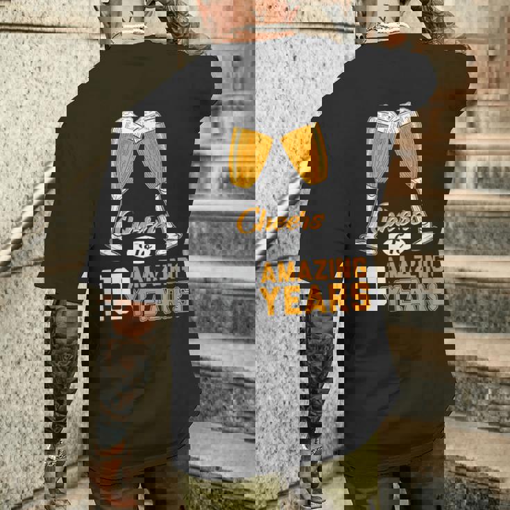 結婚10周年記念ギフト Cheers Amazing Years Married メンズTシャツ バックプリント 彼への贈り物