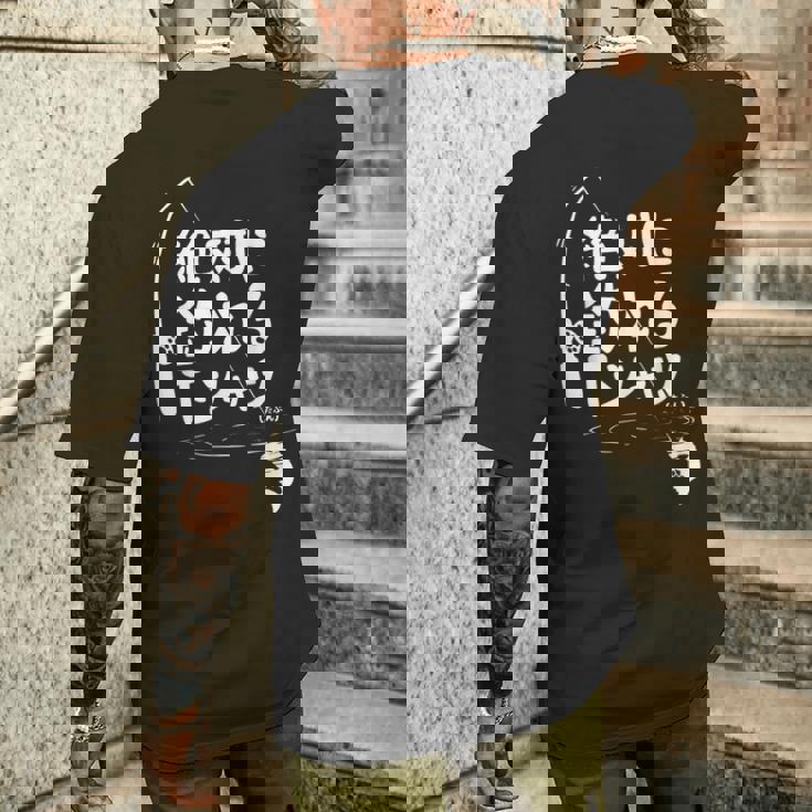 絶対に釣れる 願掛け ゲン担ぎ 釣り好き 川釣り 海釣り 趣味 おもしろ ネタ 趣味釣り 釣り メンズTシャツ バックプリント 彼への贈り物