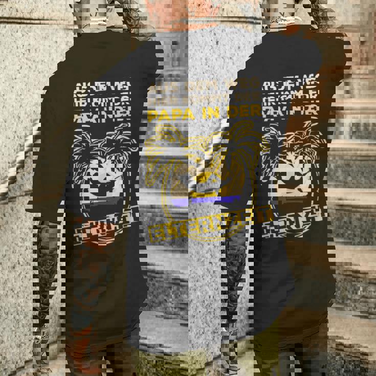 メンズ 育児休暇 父親 育児休暇中のお父さん メンズTシャツ バックプリント 彼への贈り物