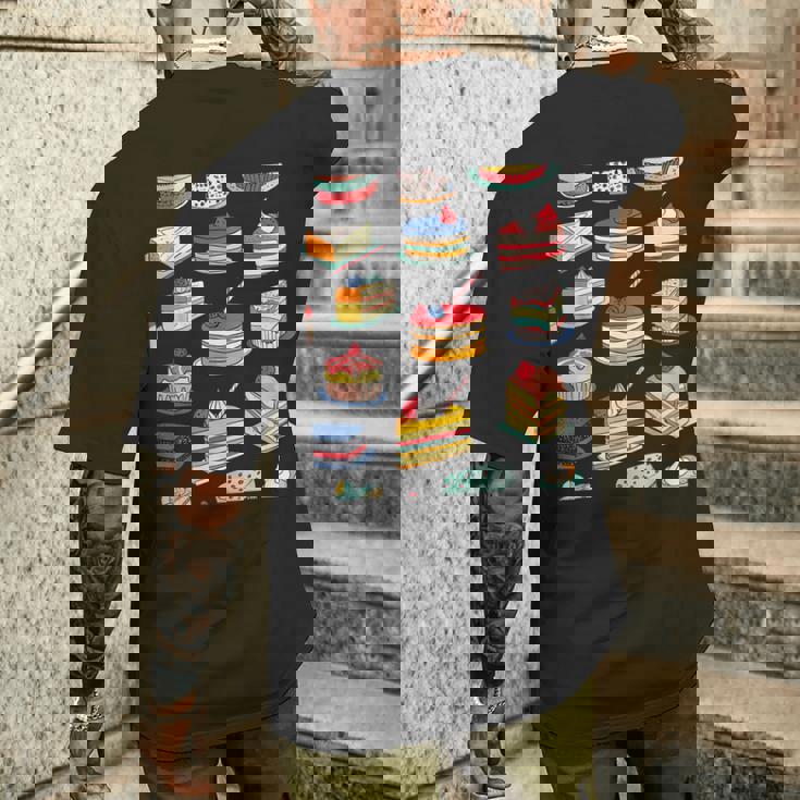 色鮮やかなケーキ柄 フーディー向け メンズTシャツ バックプリント 彼への贈り物