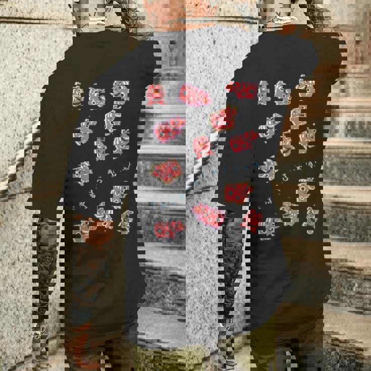 赤べこべこべこ 赤べこ 疫病退散 福島 会津 郷土玩具 民芸品 縁起物 可愛い カラフル メンズ レディース キッズ メンズTシャツ バックプリント 彼への贈り物