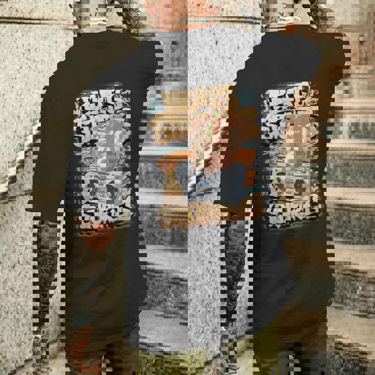 都市公園の都会のリス スタイリッシュで楽しいどんぐりアドベンチャー メンズTシャツ バックプリント 彼への贈り物