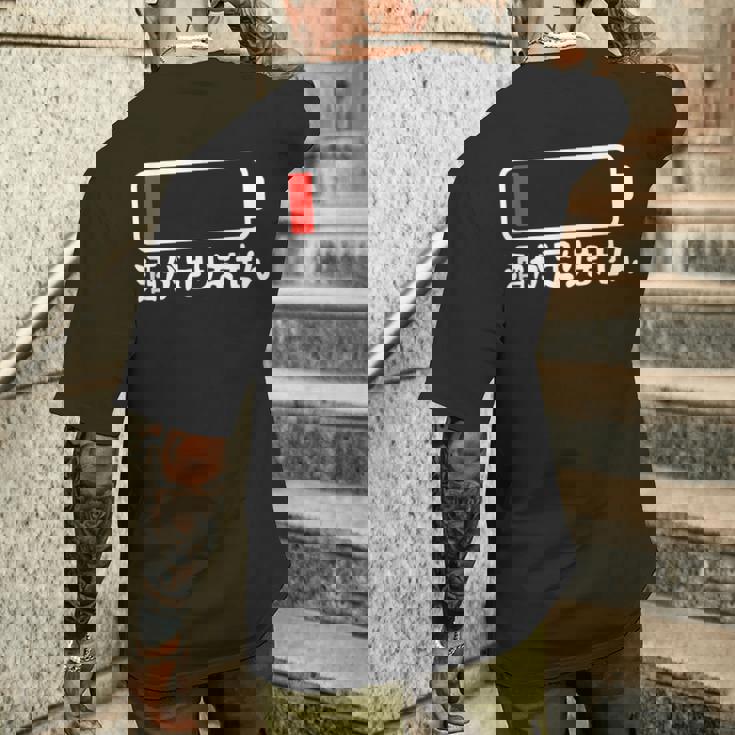 酒が足りません 充電 お酒好き ネタ 酒好き ビール好き ジョーク 酒カス 酒呑み おもしろ メンズTシャツ バックプリント 彼への贈り物