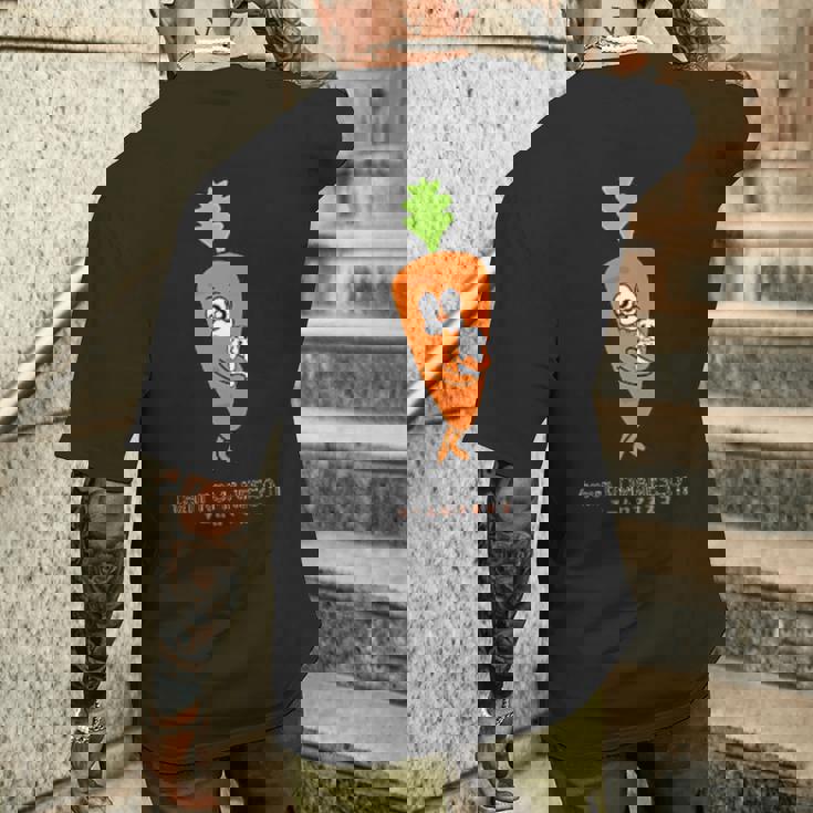 野菜 キャラクター 豊作 ロマネスコ にんじん 畑 メンズTシャツ バックプリント 彼への贈り物