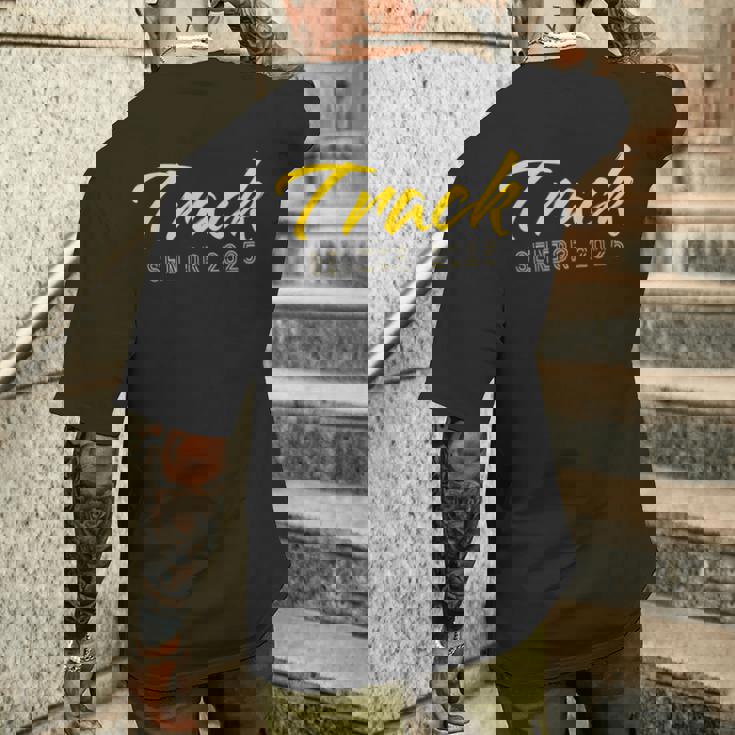 陸上競技 メンズ レディース キッズ トラック シニア 2025 メンズTシャツ バックプリント 彼への贈り物