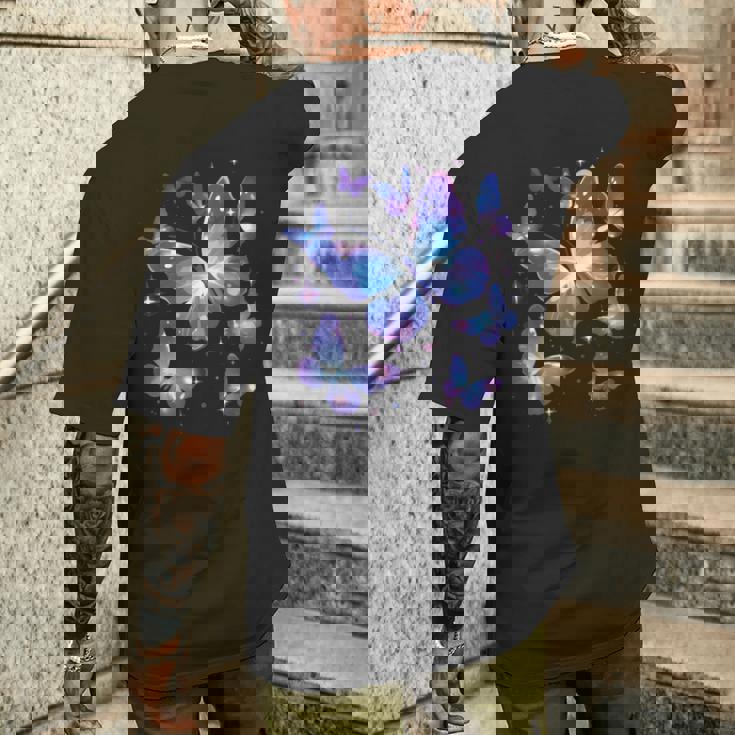 青と紫の模様の蝶たち 昆虫プリント メンズTシャツ バックプリント 彼への贈り物