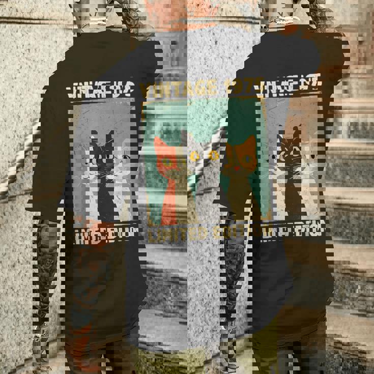 面白い 50歳 ギフト ヴィンテージ 1975 猫好き 50歳の誕生日 メンズTシャツ バックプリント 彼への贈り物