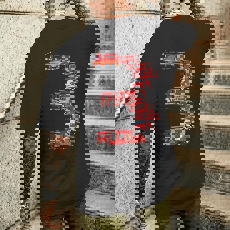 面白い3歳の幼児消防士キッズ消防車3位 メンズTシャツ バックプリント 彼への贈り物