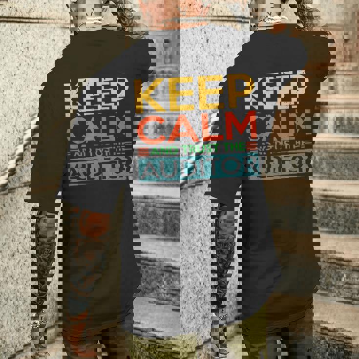 面白い監査人 メンズTシャツ バックプリント 彼への贈り物