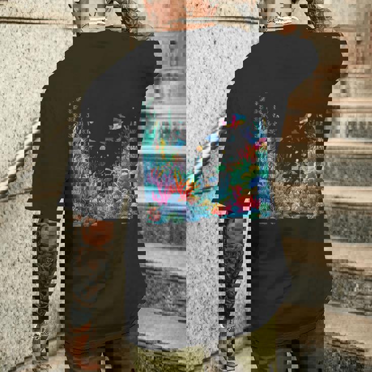 鮮やかなサンゴ礁海洋生物のシーン メンズTシャツ バックプリント 彼への贈り物