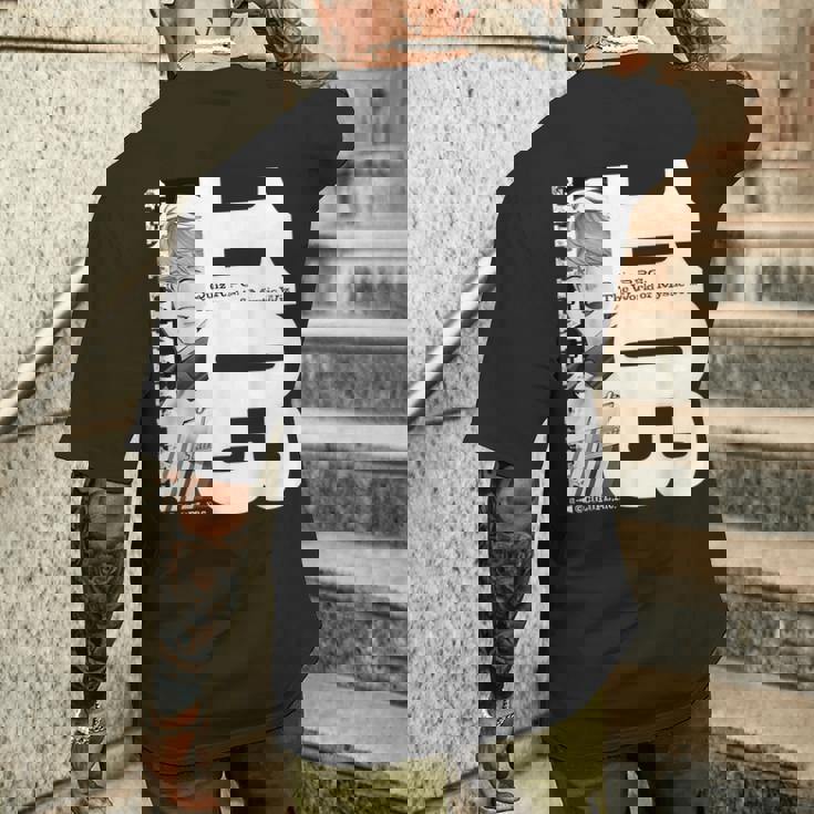 黒猫のウィズ 推じさんの日店長（あだ名） メンズTシャツ バックプリント 彼への贈り物