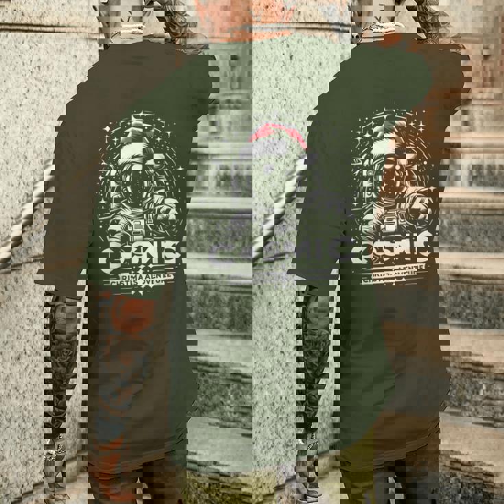 Cosmic Christmas Adventure ヴィンテージ宇宙飛行士サンタスペース メンズTシャツ バックプリント 彼への贈り物