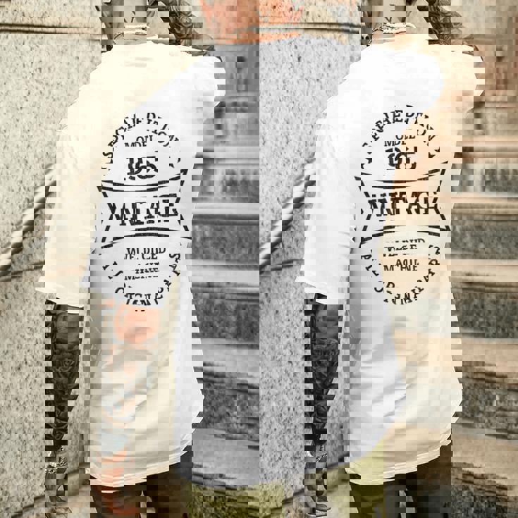 60Th Birthday 60歳 1965年生まれ ヴィンテージ 60年 メンズTシャツ バックプリント 彼への贈り物