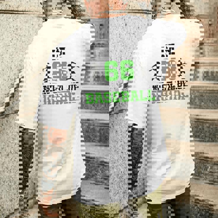 66歳の誕生日 野球 66歳 野球選手 誕生日 メンズTシャツ バックプリント 彼への贈り物