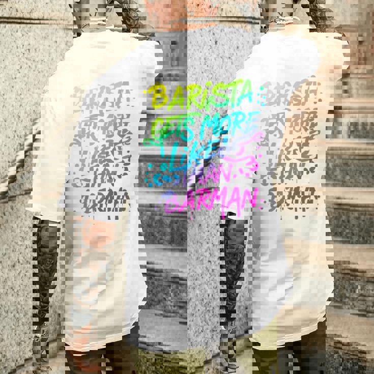 Cool Barista Gets More Likes Than Barman、バリスタ、バーマンより 長袖tシャツ メンズTシャツ バックプリント 彼への贈り物