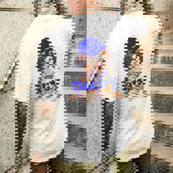 Decoy 愛犬 子犬 デコピン Decoy Kooikerhondje Puppy メンズTシャツ バックプリント 彼への贈り物