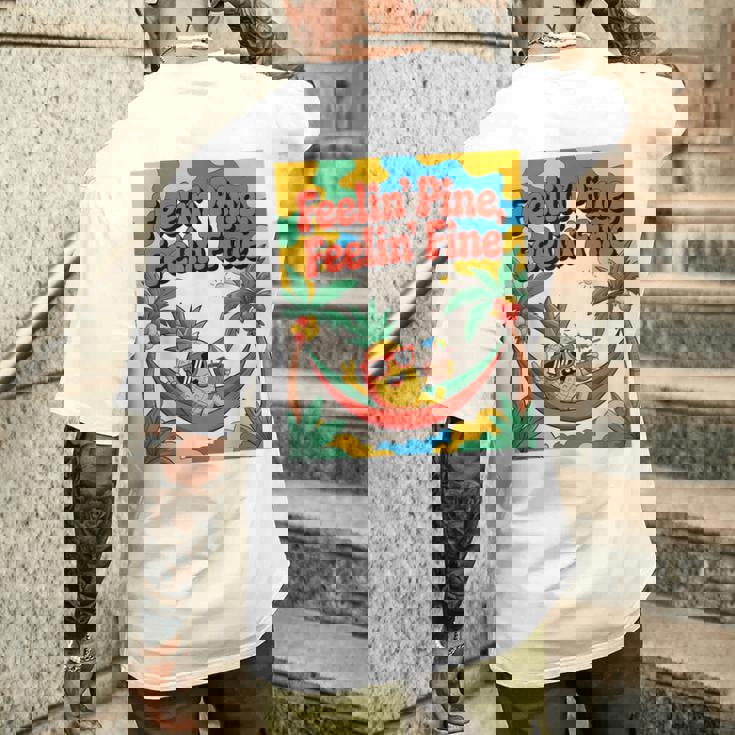 Feelin' Pine Feelin' Fine パイナップル トロピカル ビーチ 楽しい メンズTシャツ バックプリント 彼への贈り物