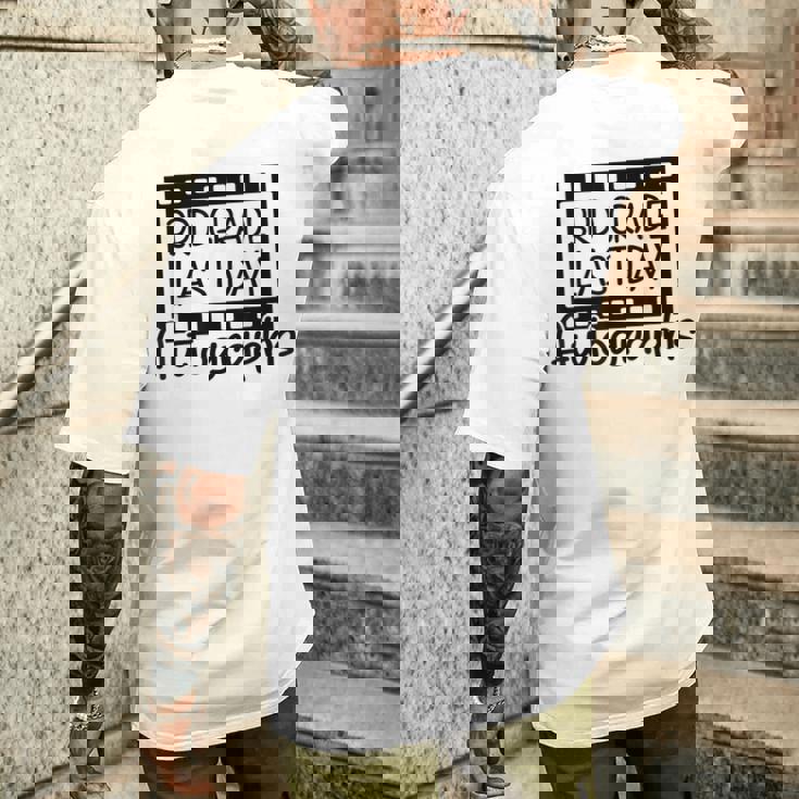 Last Day サイン入り 卒業 3年生 記念品 メンズTシャツ バックプリント 彼への贈り物