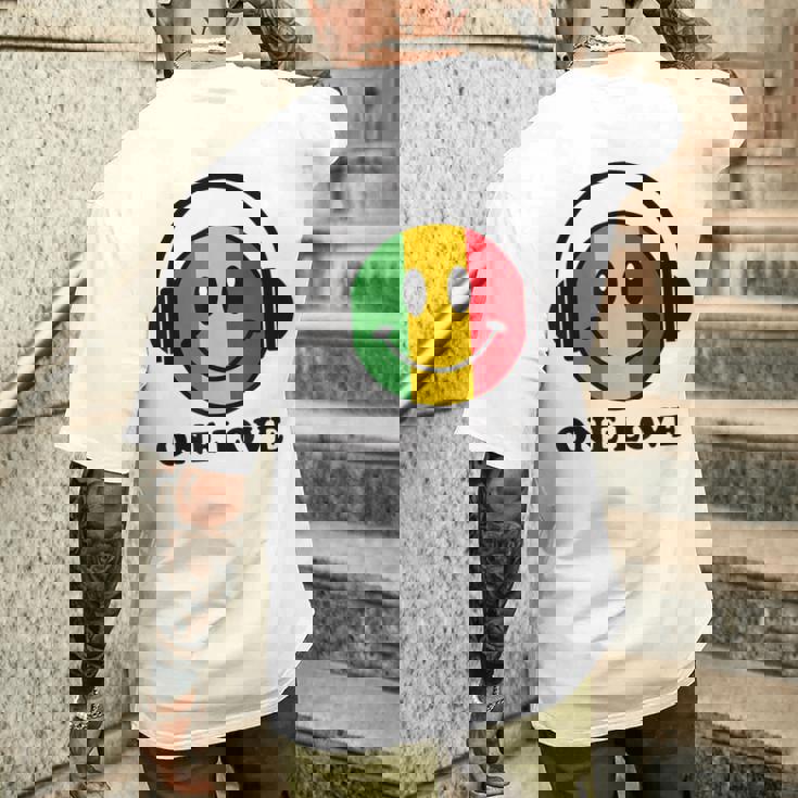 One Love ラスタ レゲエ 音楽 ヘッドホン スマイルフェイス ラスタファリ メンズTシャツ バックプリント 彼への贈り物