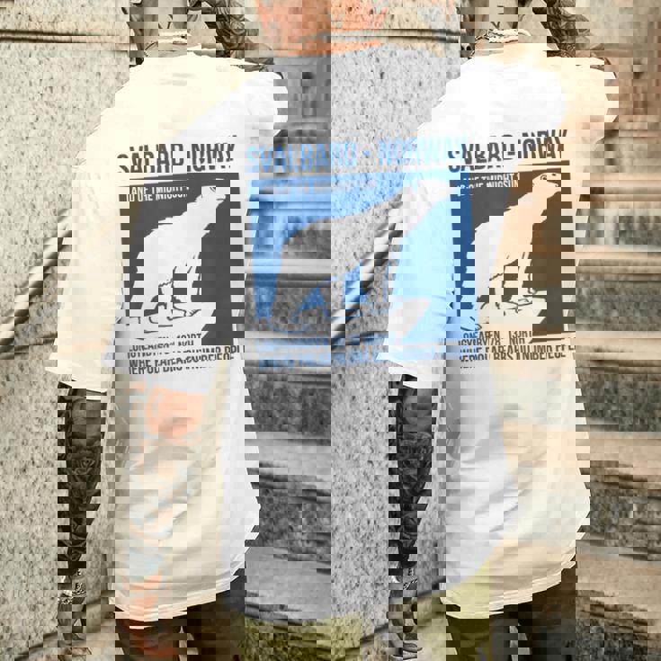 Svalbard ノルウェー ポーラーベア ロングイヤービーン スピッツベルゲン オーロラ メンズTシャツ バックプリント 彼への贈り物