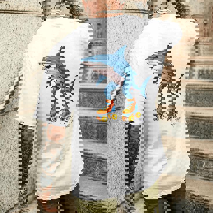 Tralalero Tralala ブレイン レッド ファニー サメ ミーム メンズTシャツ バックプリント 彼への贈り物