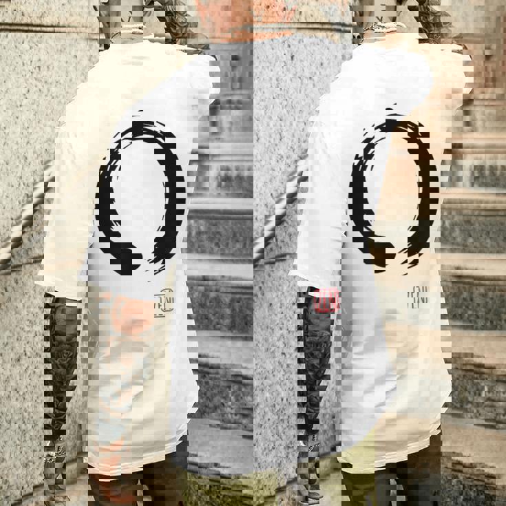 Zen Calligraphy Buddhist Enso Circle メンズTシャツ バックプリント 彼への贈り物