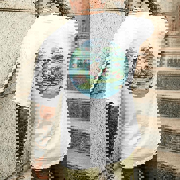 「池でリラックス」 – スイレンの上にサングラスをかけたカエル メンズTシャツ バックプリント 彼への贈り物