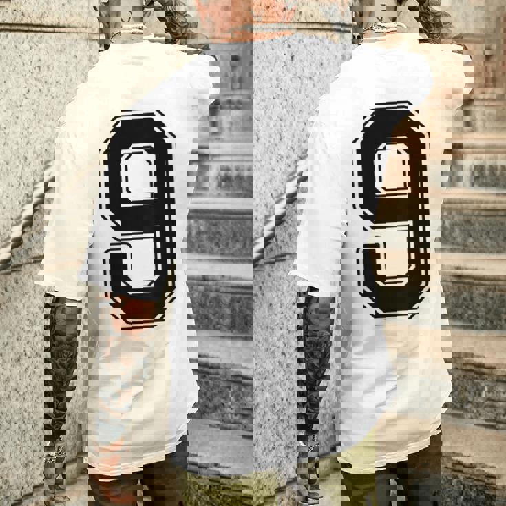 【バックプリント・背中側】9 数字 背番号 ユニフォーム ナンバー【ブラック／黒 の文字】スポーツ 練習着 部活 メンズTシャツ バックプリント 彼への贈り物