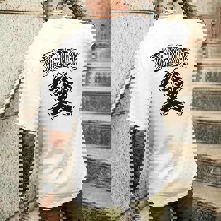 【バックプリント・背中側】お父さん Daddy 父親 パパ《チームユニフォーム風》父の日 面白い 長袖tシャツ メンズTシャツ バックプリント 彼への贈り物