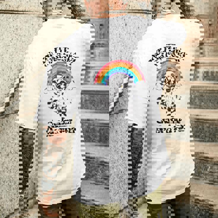 あなたの小さな皮肉な太陽の光はアライグマに到着しました メンズTシャツ バックプリント 彼への贈り物