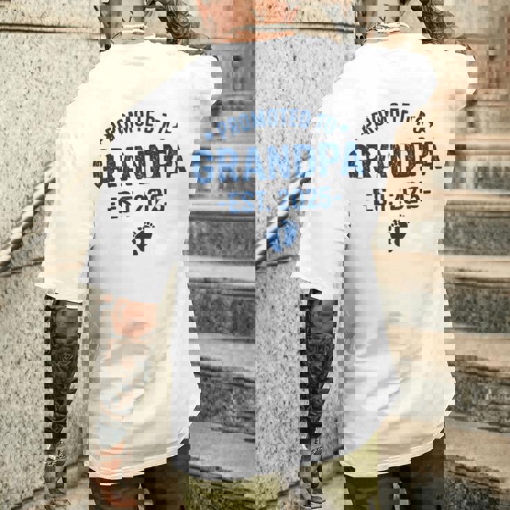 おじいちゃんに昇進 2025 もうすぐ、初めての祖父 メンズTシャツ バックプリント 彼への贈り物