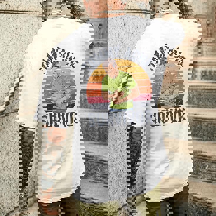 おなかが痛い メンズTシャツ バックプリント 彼への贈り物