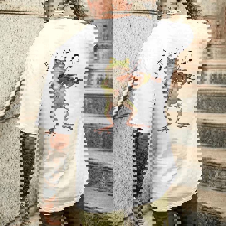 おもしろミュージシャン バイオリニスト かわいいカエル 演奏 バイオリン メンズTシャツ バックプリント 彼への贈り物