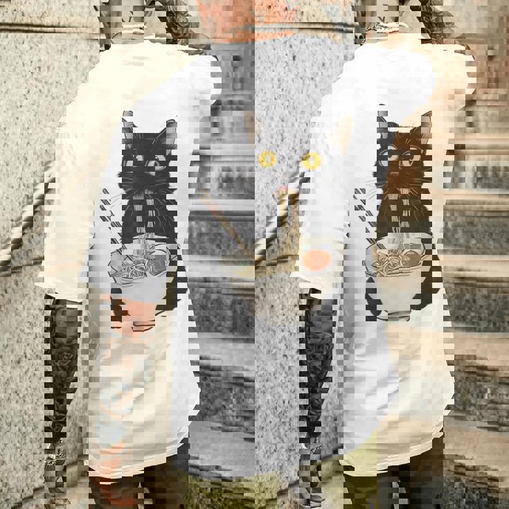 おもしろ猫 食べる 麺 ラーメン 日本猫 食べる 麺 メンズTシャツ バックプリント 彼への贈り物
