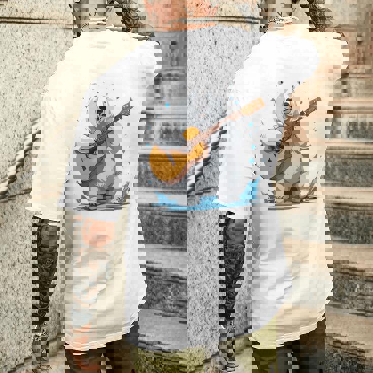 アコースティックギターを弾くクマ、ベアギタリスト 長袖tシャツ メンズTシャツ バックプリント 彼への贈り物