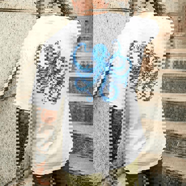 クール ブルー タコ 海 海 好き 触手 タコ好き メンズTシャツ バックプリント 彼への贈り物