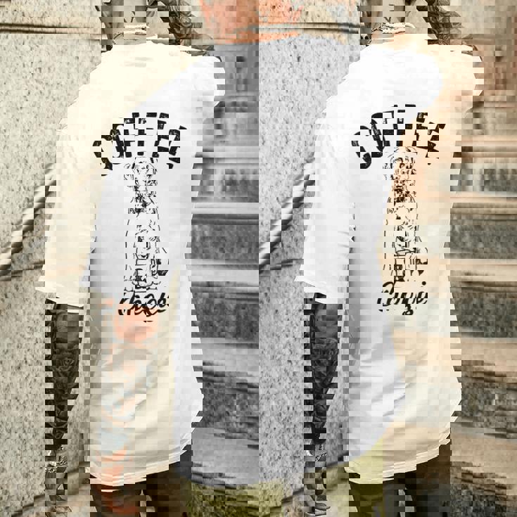 コーヒーとチェシー犬 チェサピークベイレトリーバー 子犬 メンズTシャツ バックプリント 彼への贈り物