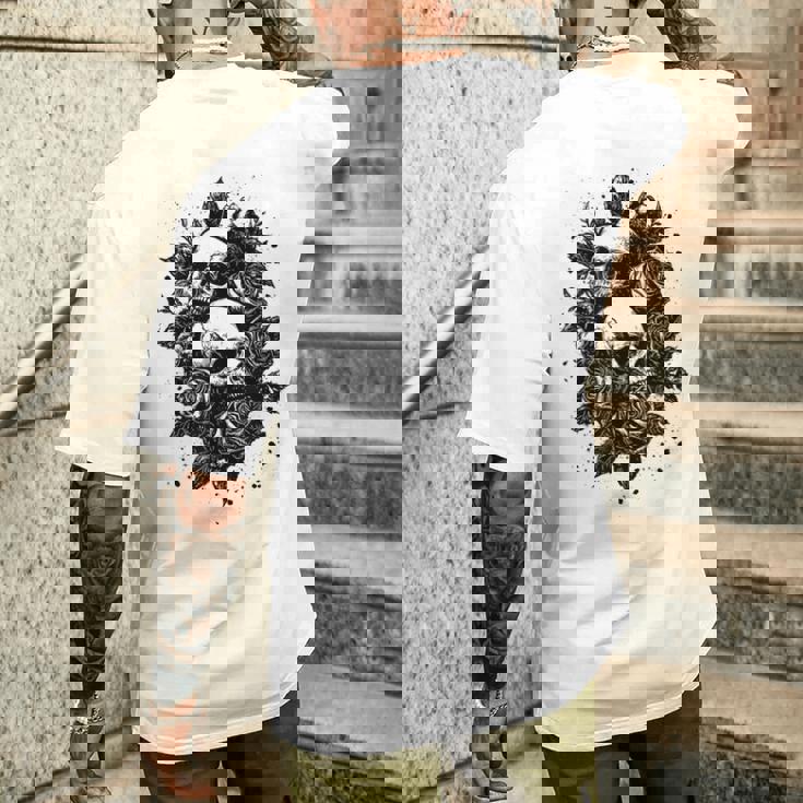 ゴシック フローラル アートワーク ゴス 美的 ローズ オルタナティブ フローラル メンズTシャツ バックプリント 彼への贈り物
