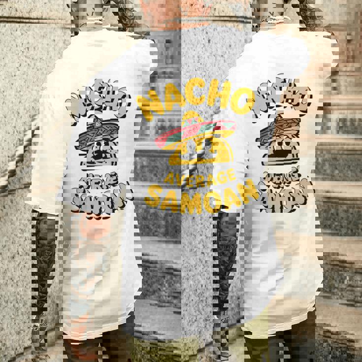 サモア・ナチョ 平均 面白い タコス 火曜日 シンコ・デ・マヨ フィエスタ メンズTシャツ バックプリント 彼への贈り物