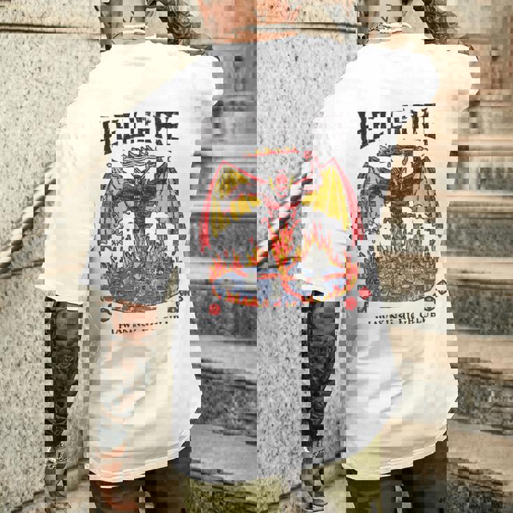 ストレンジャー・シングス ヘルファイア クラブ ポスター ホーキンス ハイ Dnd ギャング メンズTシャツ バックプリント 彼への贈り物