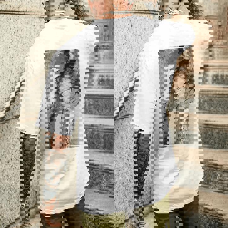 トム・ベイカー 4Th ドクター・フー 1975 メンズTシャツ バックプリント 彼への贈り物