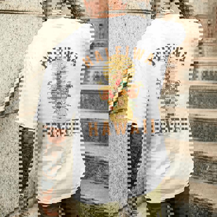 ハレイワ ハワイ ビーチ 夏休み メンズTシャツ バックプリント 彼への贈り物