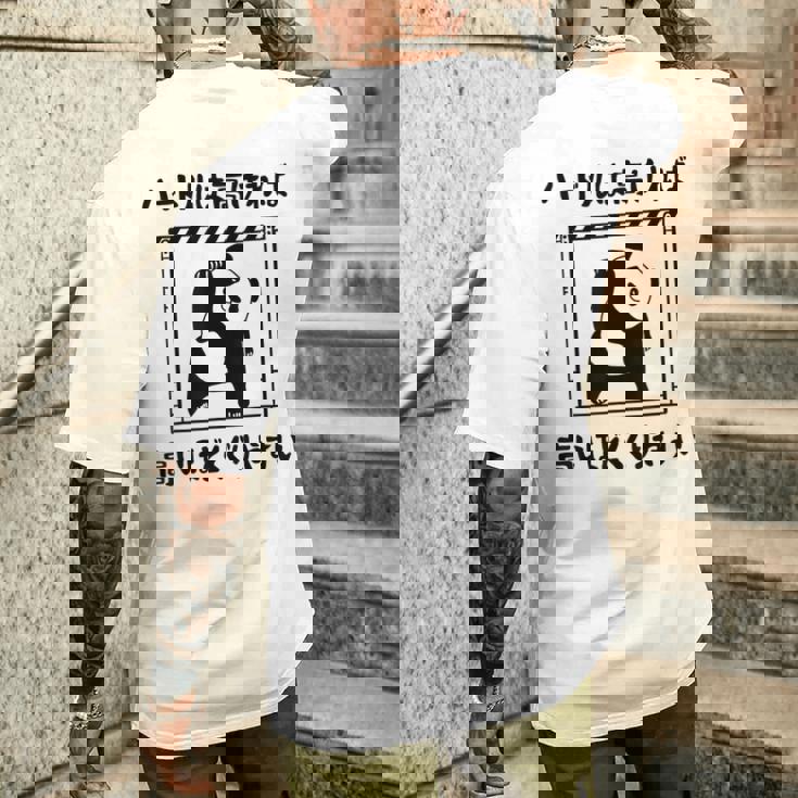 ハードルは高ければ高いほどくぐりやすい ネタ ことわざ 慣用句 ジョーク ギャグ ダジャレ ツッコミ パンダ おもしろ メンズTシャツ バックプリント 彼への贈り物