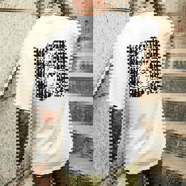 バニー ベイブ イースター サンデー レトロ グルービー 春 メンズTシャツ バックプリント 彼への贈り物