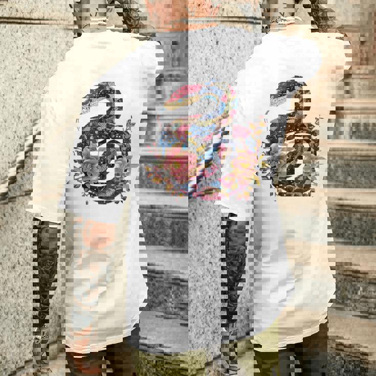 パイソン 蛇 フローラルボール パイソン タトゥーフラワー 蛇好き メンズTシャツ バックプリント 彼への贈り物