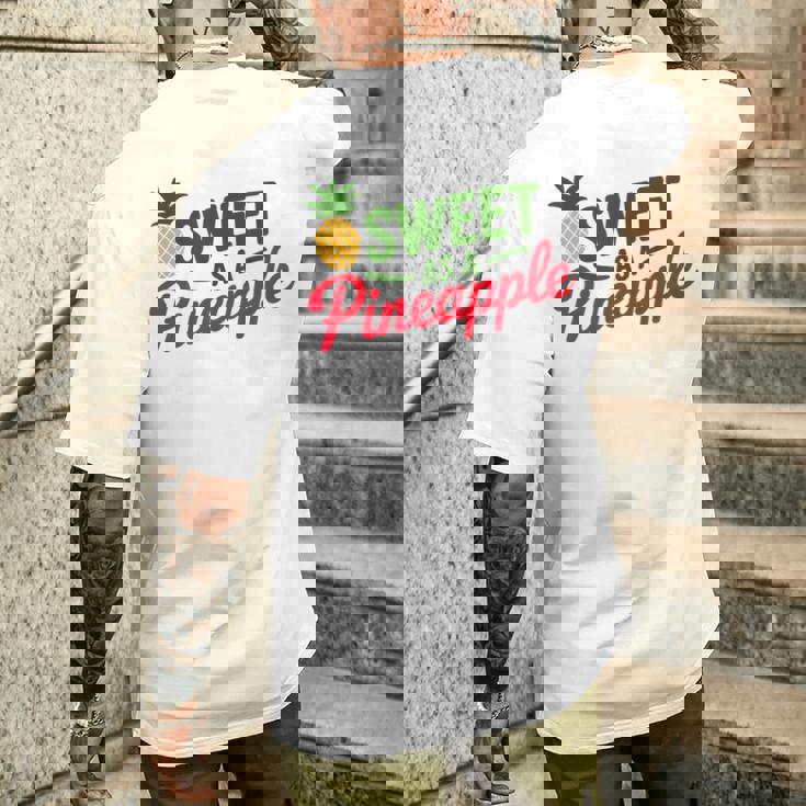 パイナップルのように甘い メンズTシャツ バックプリント 彼への贈り物
